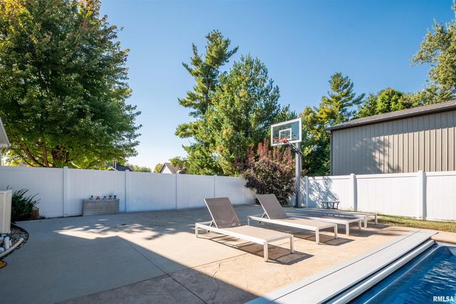 610 WESTMINSTER Drive, Washington, IL 61571