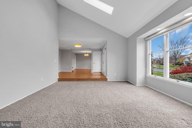 10 REED DR N, Princeton Junction, NJ 08550