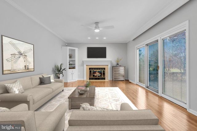 10 REED DR N, Princeton Junction, NJ 08550