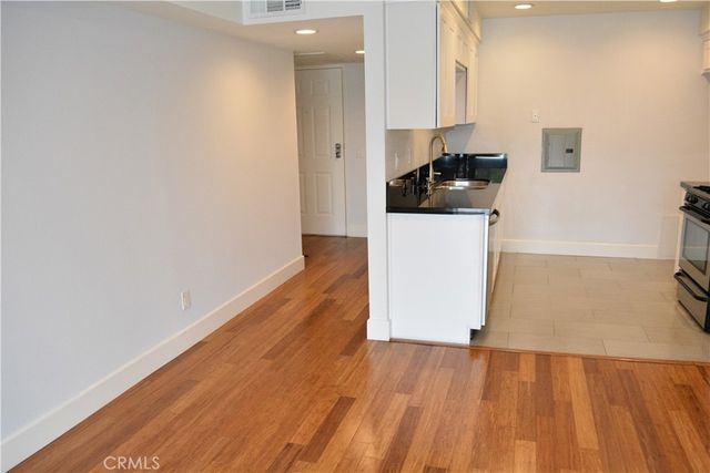 2491 Purdue Avenue 201, Los Angeles, CA 90064