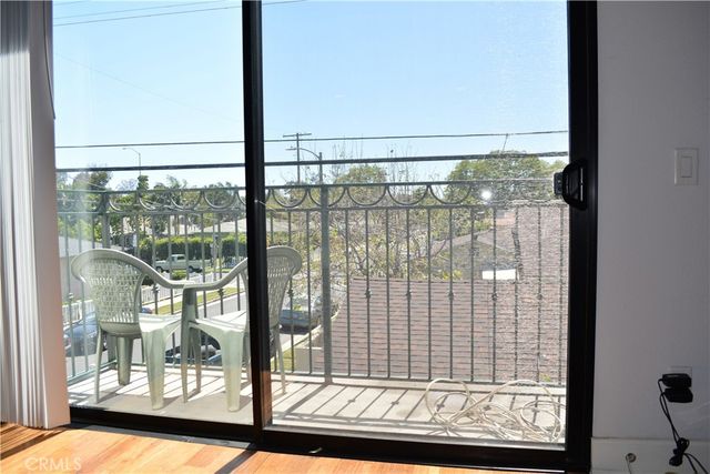 2491 Purdue Avenue 201, Los Angeles, CA 90064