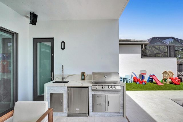 17523 RAINSTREAM Road, Boca Raton, FL 33496