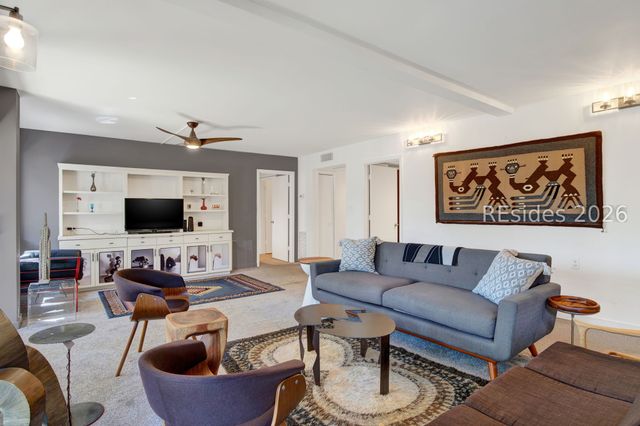 300 Woodhaven Dr Apt 1305, Hilton Head Island, SC 29928