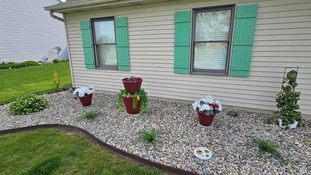 12720 Indiana Street, Grabill, IN 46741