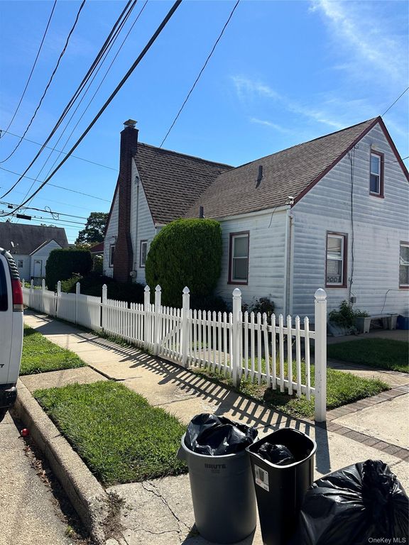 22 Searing Street, Hempstead, NY 11550 — photo 3