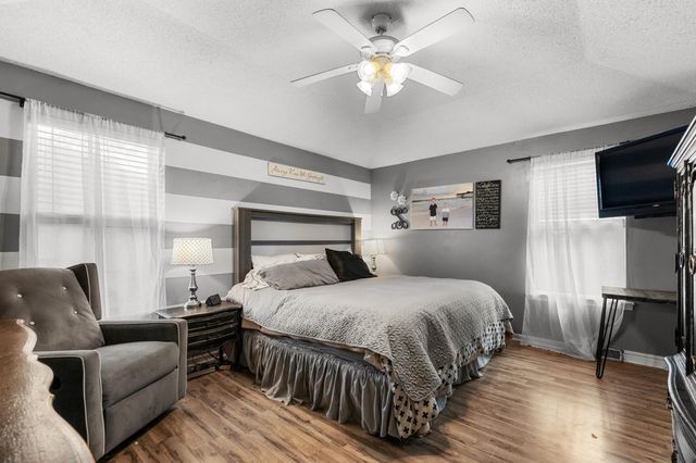 601 DUSTIN DR, Columbia, MO 65203