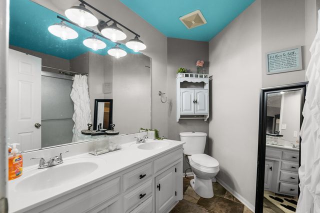 601 DUSTIN DR, Columbia, MO 65203