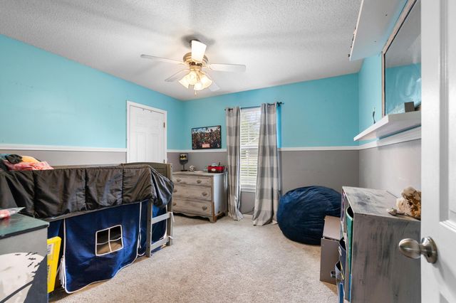 601 DUSTIN DR, Columbia, MO 65203