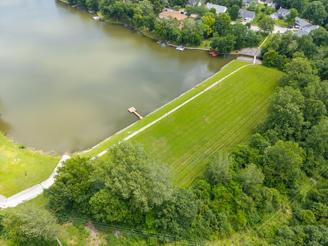 601 DUSTIN DR, Columbia, MO 65203