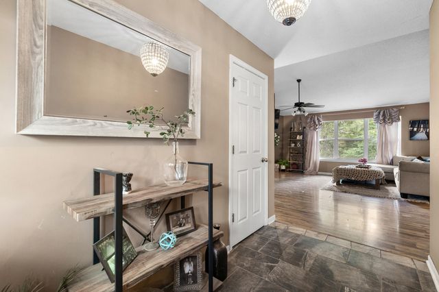 601 DUSTIN DR, Columbia, MO 65203
