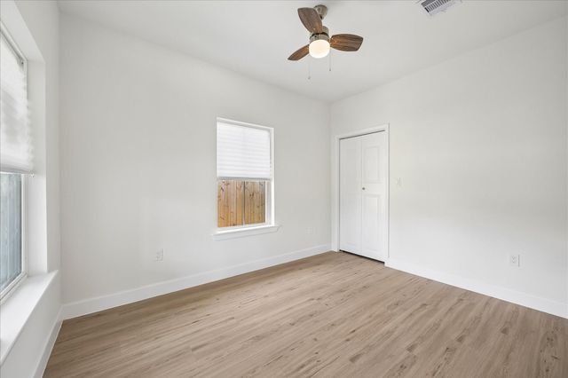 7702 Sealey Street, Houston, TX 77088