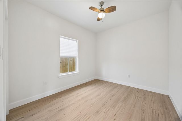 7702 Sealey Street, Houston, TX 77088