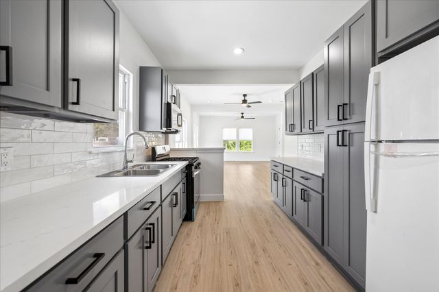 7702 Sealey Street, Houston, TX 77088