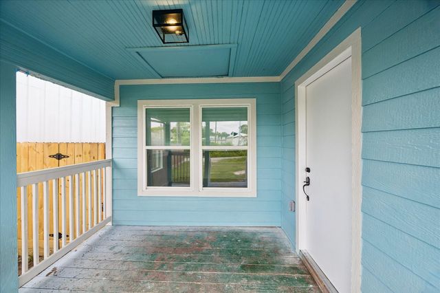 7702 Sealey Street, Houston, TX 77088