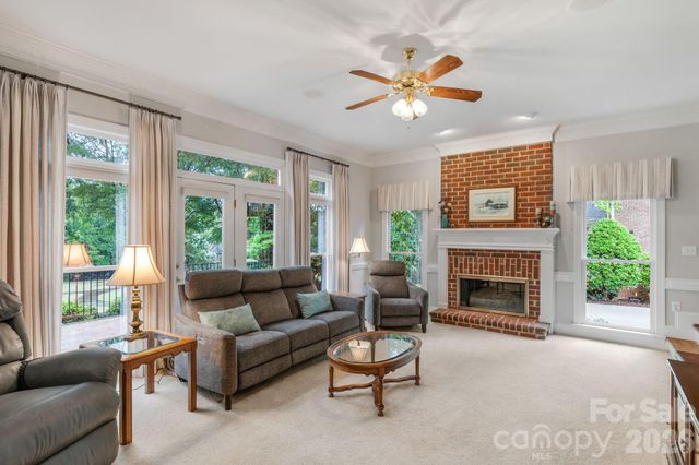 10514 Old Wayside Road, Charlotte, NC 28277