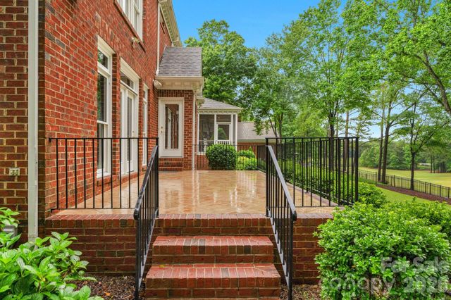 10514 Old Wayside Road, Charlotte, NC 28277