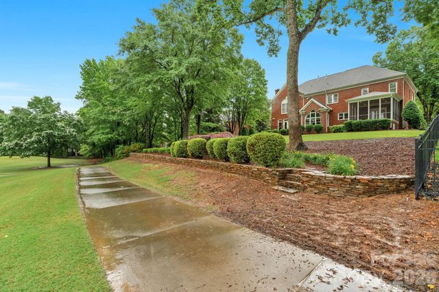 10514 Old Wayside Road, Charlotte, NC 28277