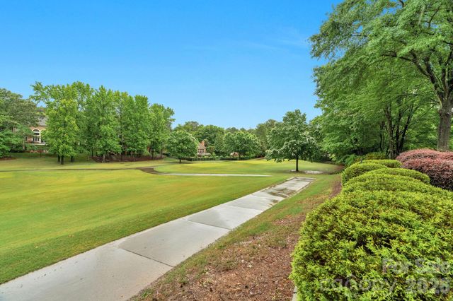 10514 Old Wayside Road, Charlotte, NC 28277