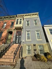 385 Washington Avenue, Albany, NY 12206