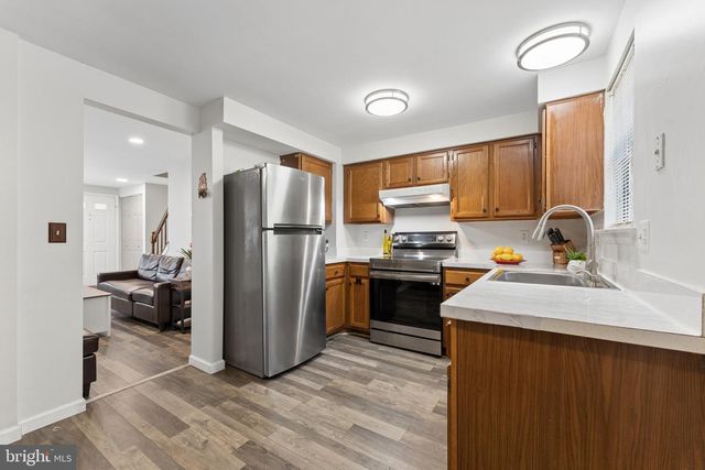 35 BICKEL CT, Sterling, VA 20165