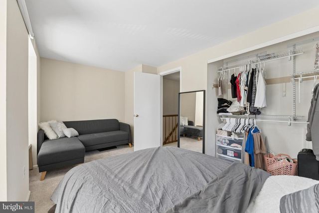 35 BICKEL CT, Sterling, VA 20165