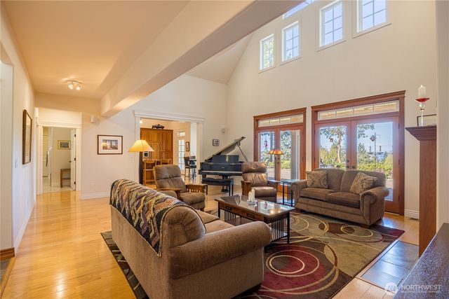 11 E Mindy Lane, Sequim, WA 98382