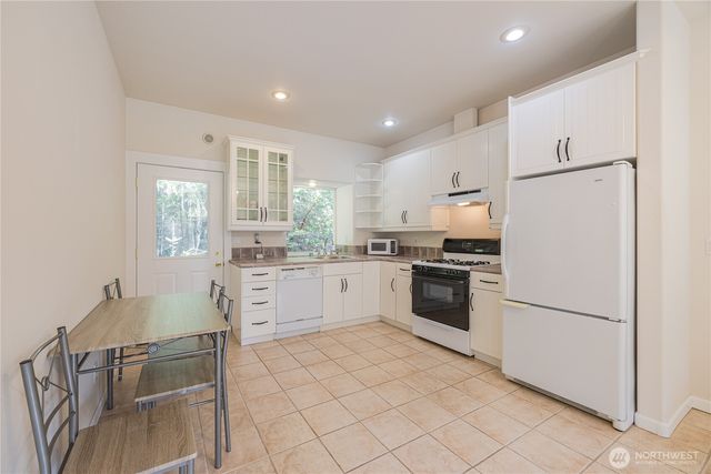 11 E Mindy Lane, Sequim, WA 98382