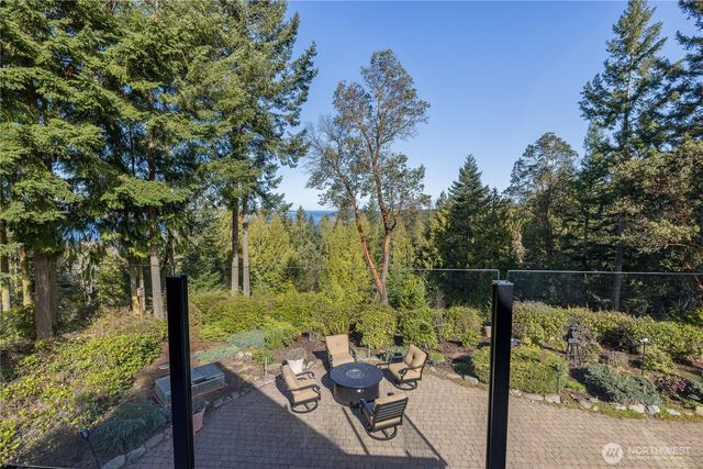 11 E Mindy Lane, Sequim, WA 98382