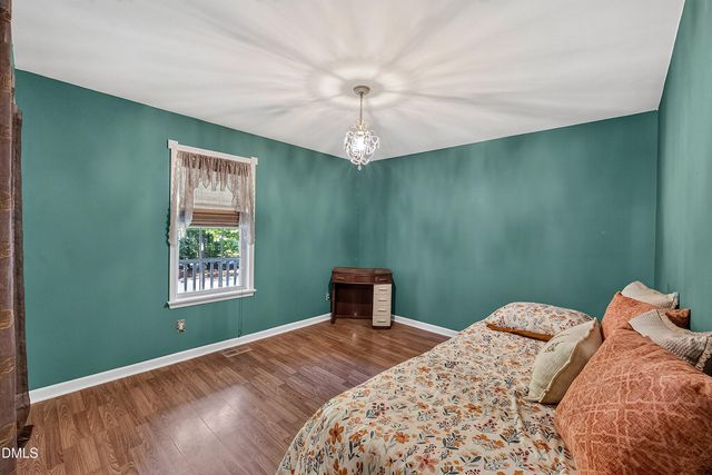 112 Waiters Way, Youngsville, NC 27596