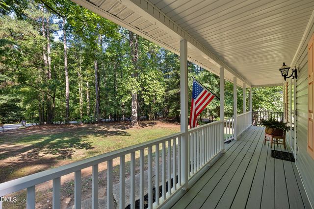 112 Waiters Way, Youngsville, NC 27596