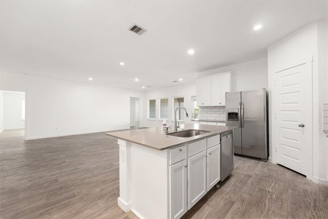 6931 Dell Vista Drive, Rosenberg, TX 77469