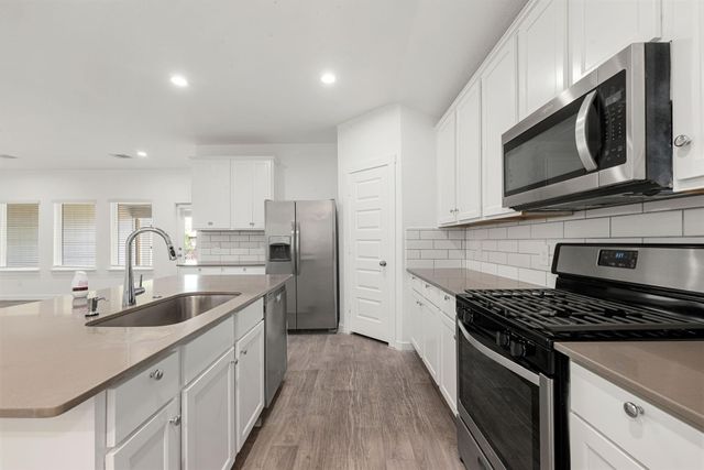 6931 Dell Vista Drive, Rosenberg, TX 77469