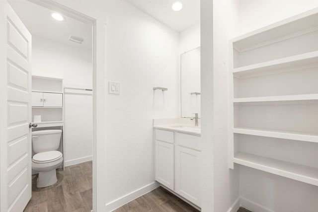 6931 Dell Vista Drive, Rosenberg, TX 77469