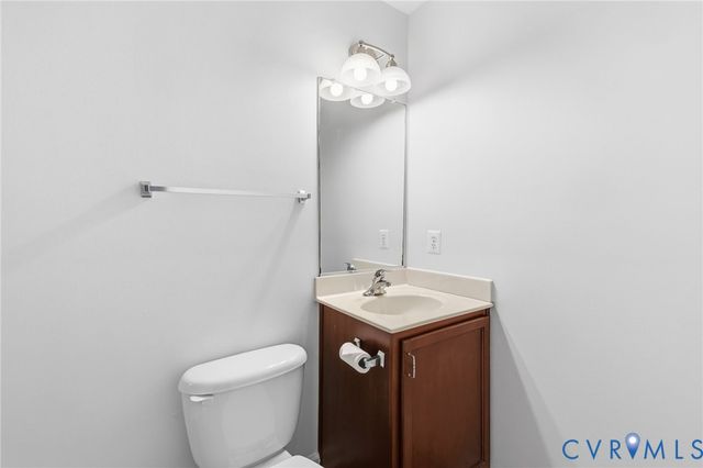 4813 Sapphire Dr, Midlothian, VA 23112