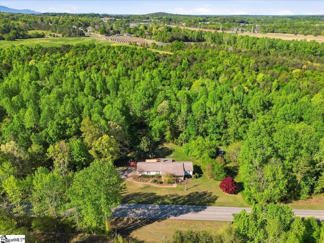 310 Holly Springs Road, Inman, SC 29349