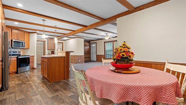 86 ELDERSVILLE RD, Burgettstown, PA 15021