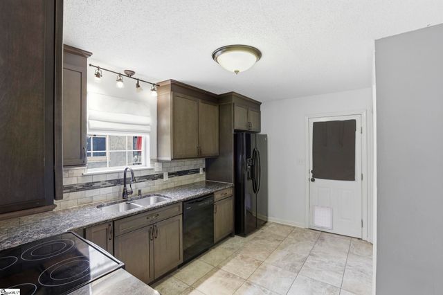 1301 Winding Way, Taylors, SC 29687