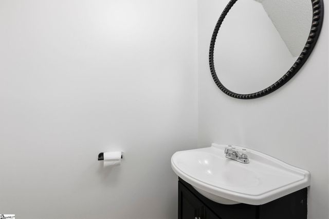 1301 Winding Way, Taylors, SC 29687