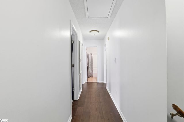 1301 Winding Way, Taylors, SC 29687