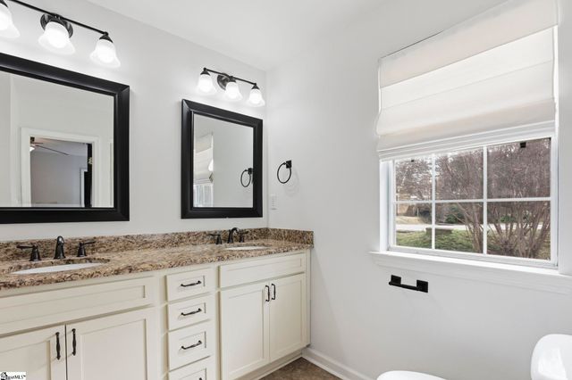 1301 Winding Way, Taylors, SC 29687