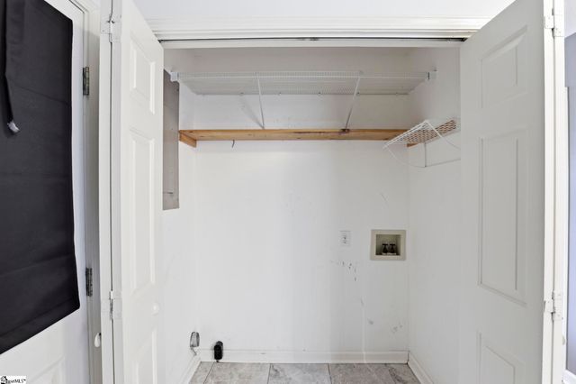 1301 Winding Way, Taylors, SC 29687