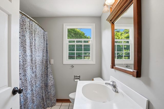 4 Shawkemo Path, Franklin, MA 02038