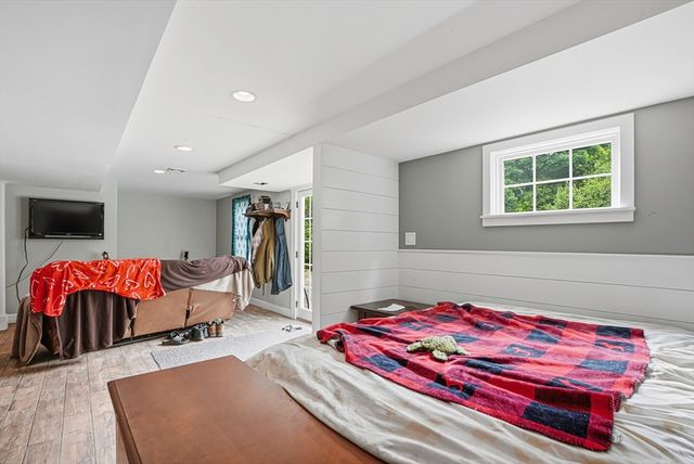 4 Shawkemo Path, Franklin, MA 02038
