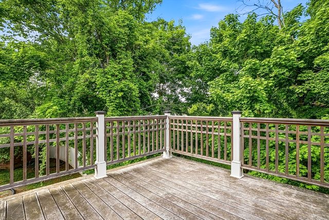 4 Shawkemo Path, Franklin, MA 02038