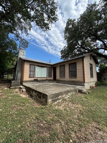 510 cypress, Bandera, TX 78003