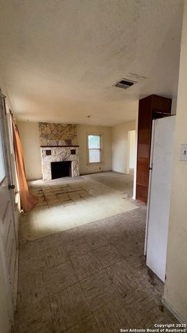 510 cypress, Bandera, TX 78003