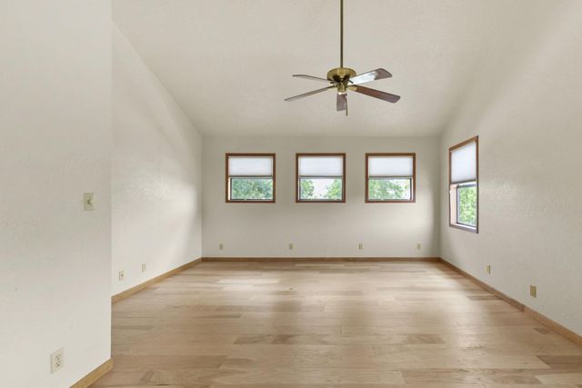 521 Pine Road, Clear Lake Shores, TX 77565