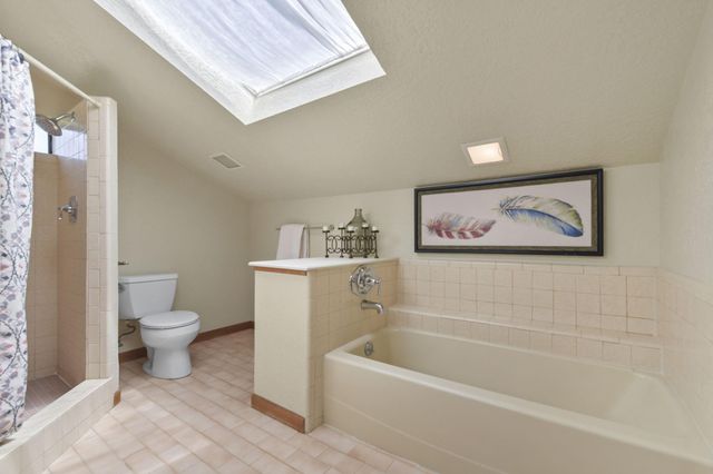 521 Pine Road, Clear Lake Shores, TX 77565
