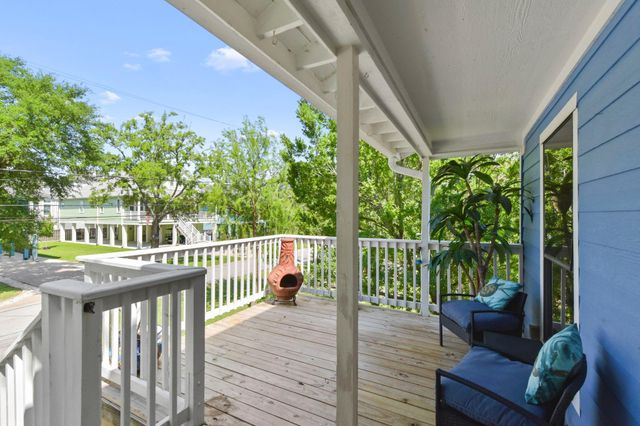 521 Pine Road, Clear Lake Shores, TX 77565