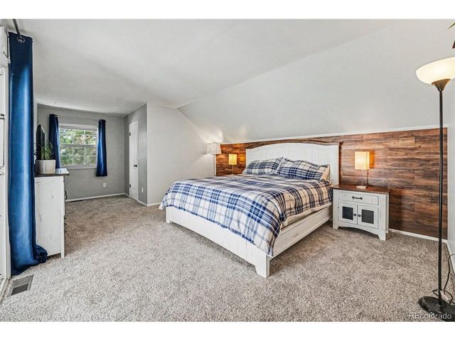 6771 S Dahlia Ct, Centennial, CO 80122